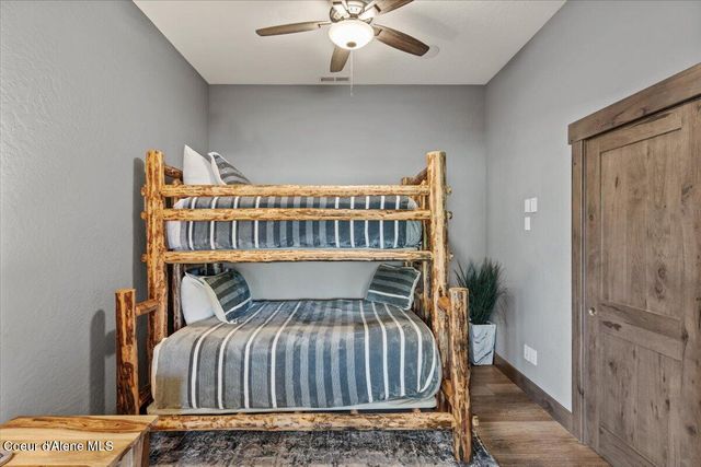 511 Guthrie PL, UNIT 503, Dover, ID 83825
