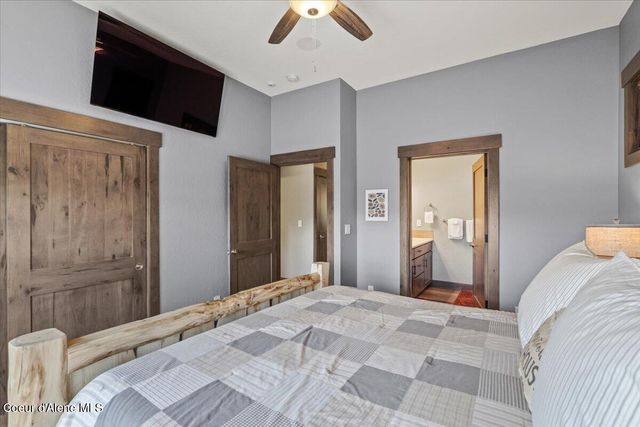 511 Guthrie PL, UNIT 503, Dover, ID 83825