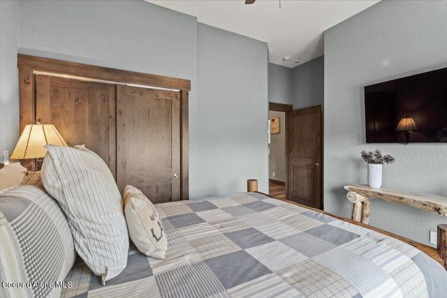 511 Guthrie PL, UNIT 503, Dover, ID 83825