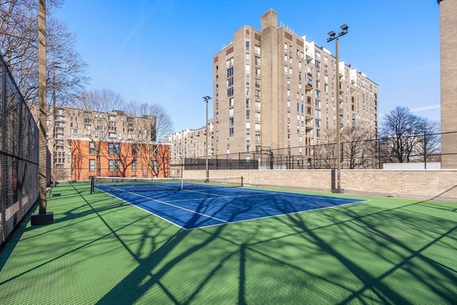 77 Pond Ave 412, Brookline, MA 02445