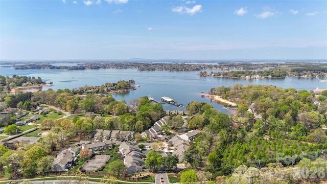 7619 Mariner Cove Drive, Cornelius, NC 28031