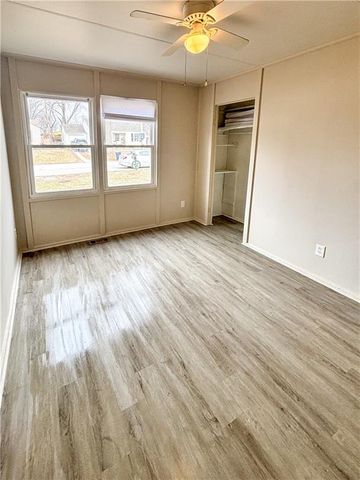 1001 NE 44th Street, Kansas City, MO 64116