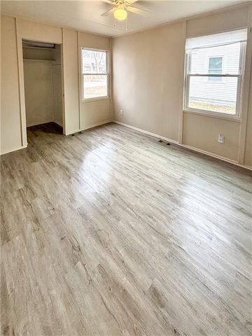 1001 NE 44th Street, Kansas City, MO 64116