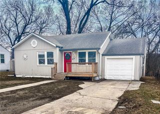 1001 NE 44th Street, Kansas City, MO 64116