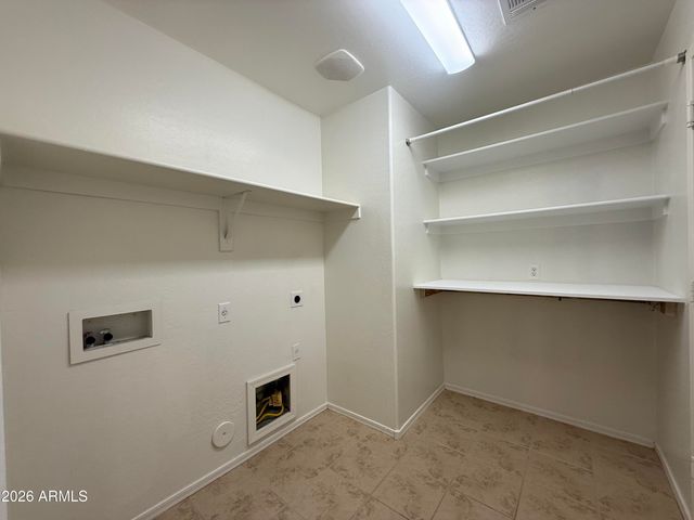18221 W MISSION Lane, Waddell, AZ 85355