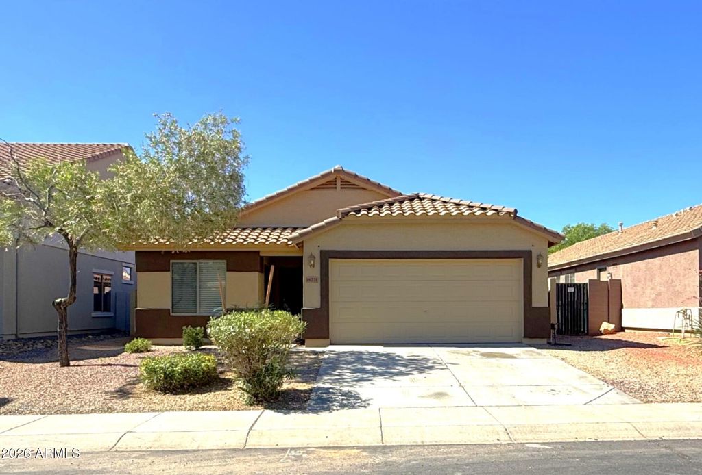 18221 W MISSION Lane, Waddell, AZ 85355