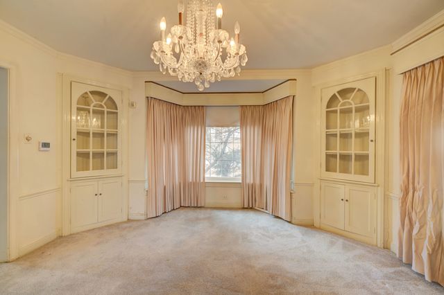 7741 S Paxton Avenue, Chicago, IL 60649