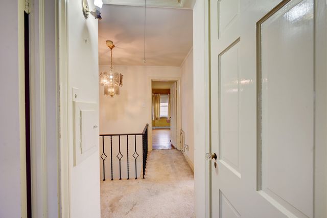 7741 S Paxton Avenue, Chicago, IL 60649