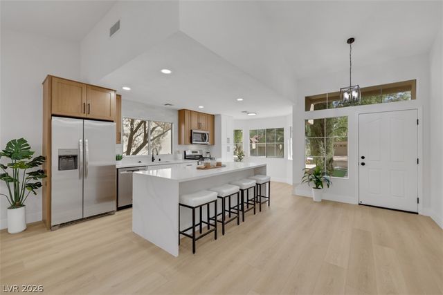 9532 Eagle Valley Drive, Las Vegas, NV 89134
