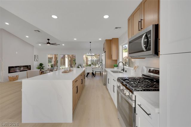 9532 Eagle Valley Drive, Las Vegas, NV 89134