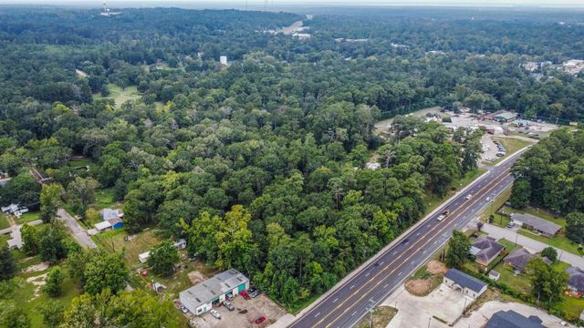 702 E Church Street, Livingston, TX 77351