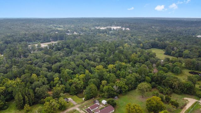 702 E Church Street, Livingston, TX 77351