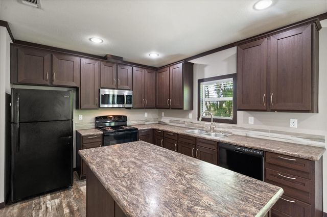 136 SE County Road 3048, Corsicana, TX 75109