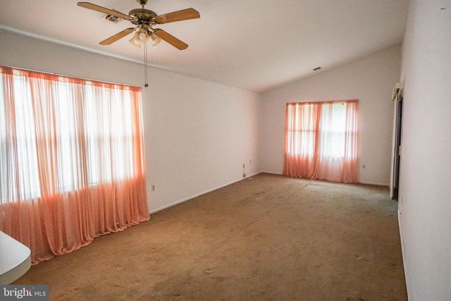 233 YORKTOWNE DR, Little Egg Harbor Twp, NJ 08087