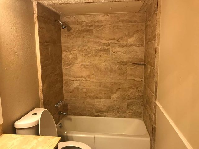 1129 Suburban Street 1131, Cedar Hill, TX 75104