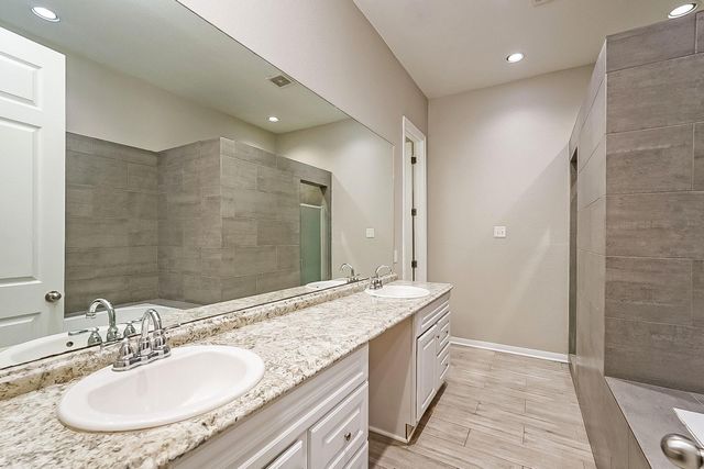 10208 Jessalyn Lane, Houston, TX 77075