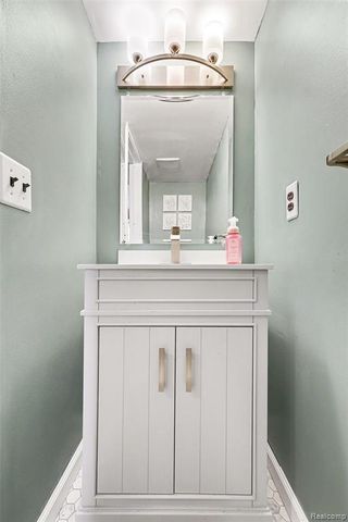 12840 Corbin Drive, Sterling Heights, MI 48313