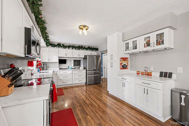 12840 Corbin Drive, Sterling Heights, MI 48313