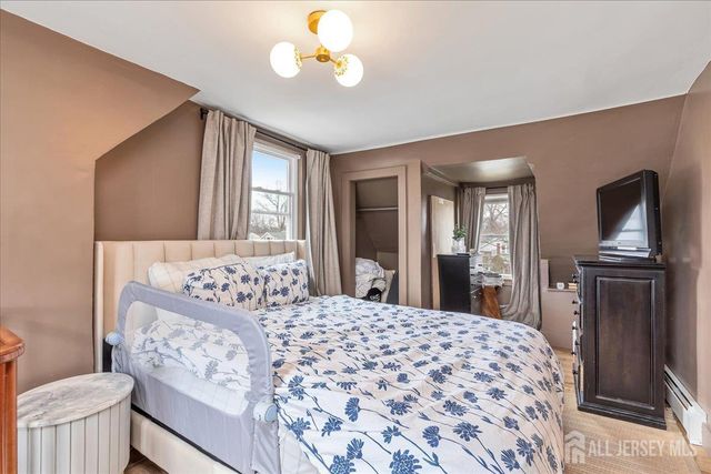 93 Inwood Avenue, Colonia, NJ 07067