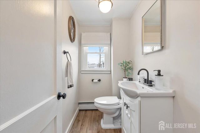 93 Inwood Avenue, Colonia, NJ 07067