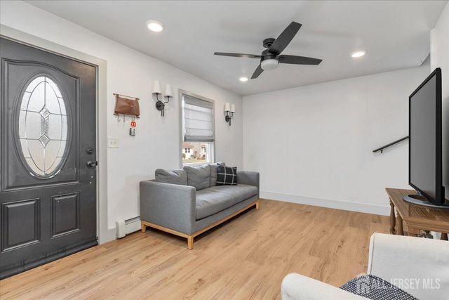 93 Inwood Avenue, Colonia, NJ 07067