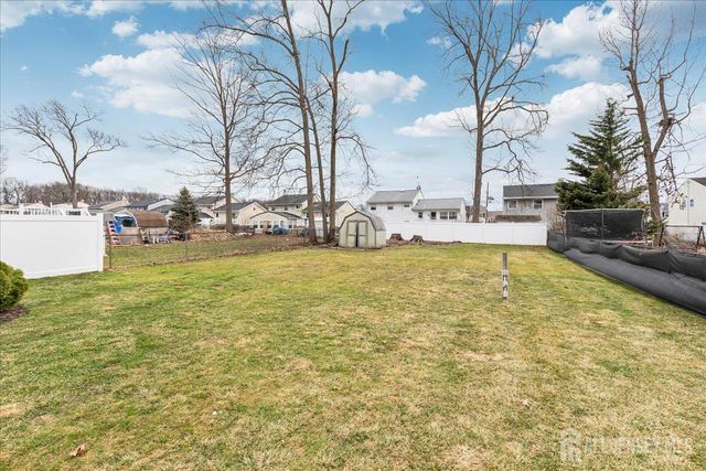 93 Inwood Avenue, Colonia, NJ 07067