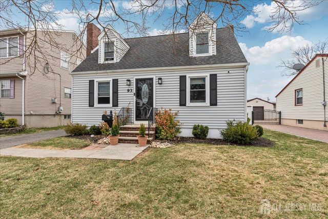 93 Inwood Avenue, Colonia, NJ 07067