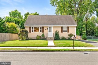 81 THIRD AVE, Hamilton, NJ 08619
