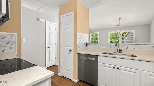 402 Happy Days Court, Apex, NC 27502