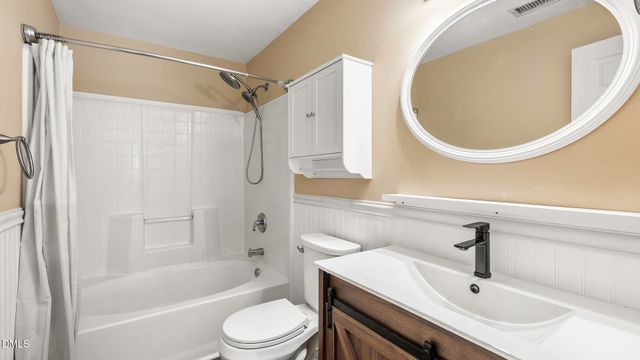 402 Happy Days Court, Apex, NC 27502