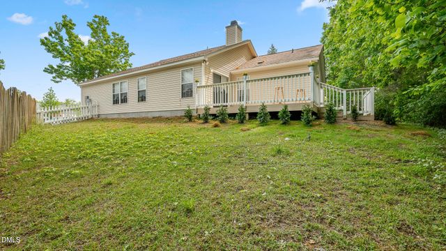 402 Happy Days Court, Apex, NC 27502
