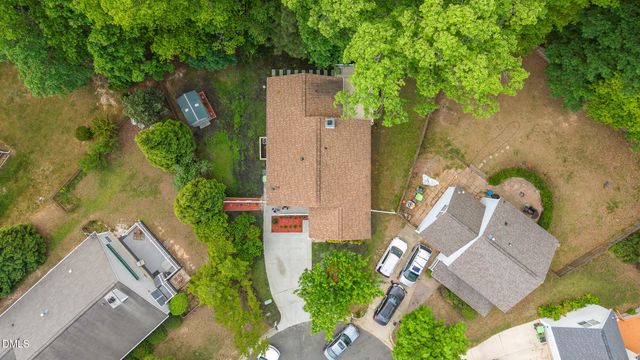 402 Happy Days Court, Apex, NC 27502
