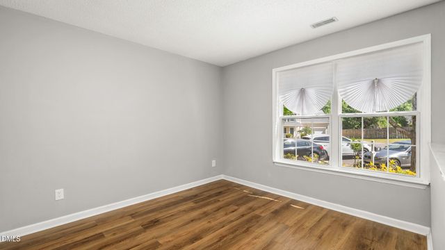 402 Happy Days Court, Apex, NC 27502