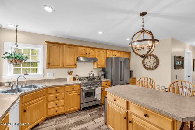 66 Neptune Avenue, Neptune City, NJ 07753