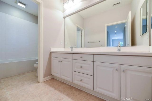 99 Bianco, Irvine, CA 92618