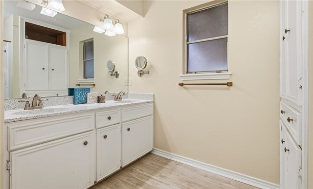 3141 Sylvan Crest Dr, Corpus Christi, TX 78415