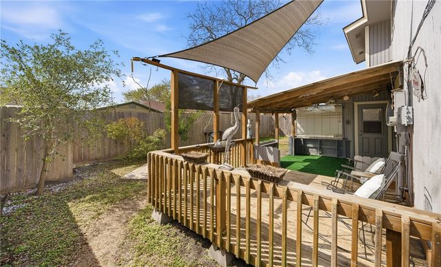 3141 Sylvan Crest Dr, Corpus Christi, TX 78415