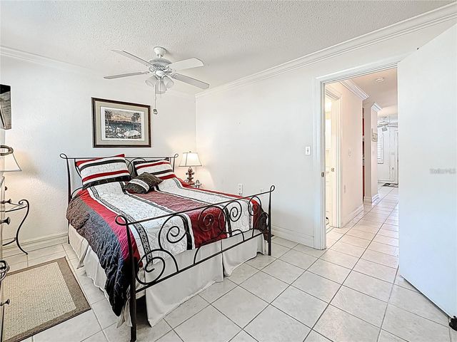 8425 112TH STREET 104, Seminole, FL 33772