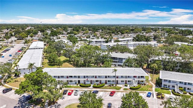 8425 112TH STREET 104, Seminole, FL 33772