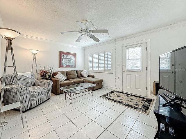 8425 112TH STREET 104, Seminole, FL 33772