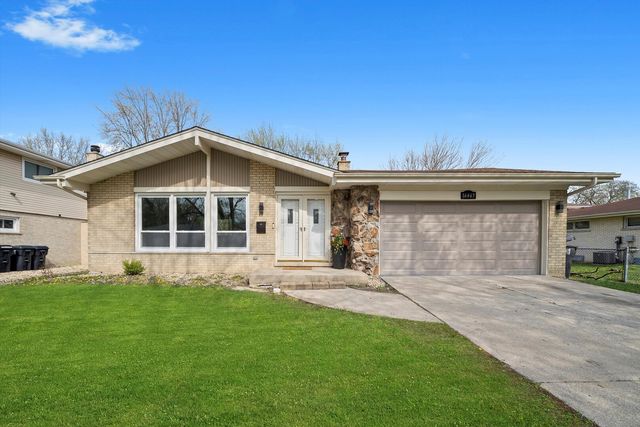 16465 Woodlawn East Avenue, South Holland, IL 60473