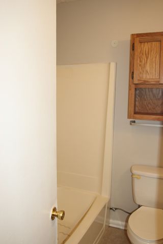 131 Cascade Ave Apt 30, Mcminnville, TN 37110