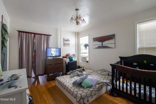 874 Warren Street, Albany, NY 12208