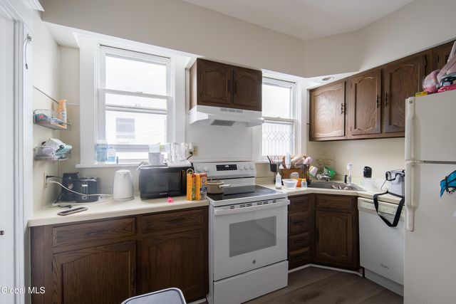 874 Warren Street, Albany, NY 12208