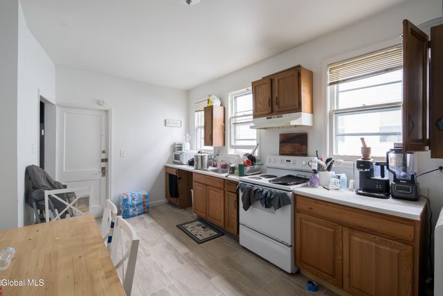 874 Warren Street, Albany, NY 12208