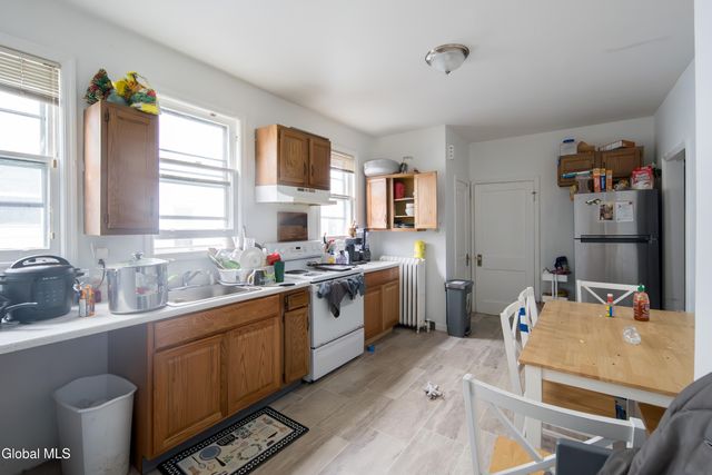 874 Warren Street, Albany, NY 12208