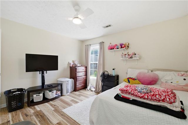 133 Autumn Glen Drive, Carrollton, GA 30117