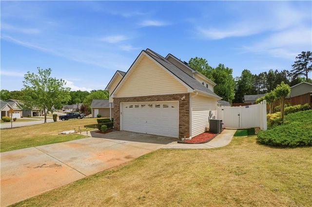 133 Autumn Glen Drive, Carrollton, GA 30117