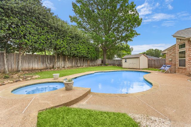 2909 Pitkin Drive, Arlington, TX 76006
