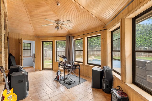 2909 Pitkin Drive, Arlington, TX 76006